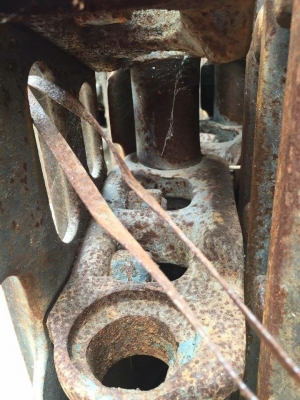 โซ่พร้อมใบเก่านอกญี่ปุ่น komatsu pc200-5-6 ใบยาว 80 ซม เส้นละ 60,000