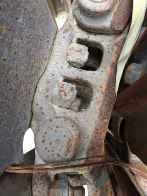 โซ่พร้อมใบเก่านอกญี่ปุ่น komatsu pc200-5-6 ใบยาว 80 ซม เส้นละ 60,000