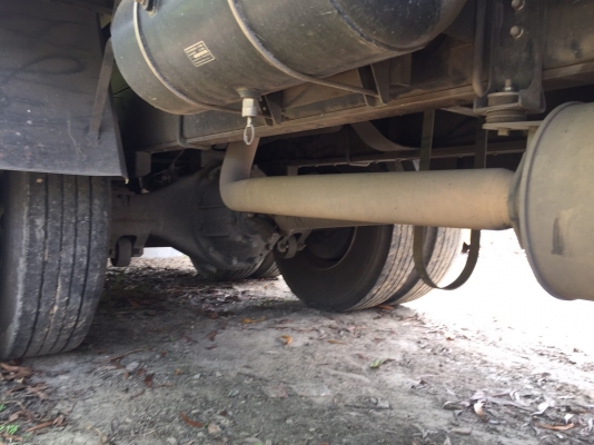 ขายด่วนสิบล้อเพลาเดียว 240แรง ปี56 ช่วงยาว7.20ม. จัดแนนซ์ได้ดอกถูก ขายด่วนสิบล้อเพลาเดียว 240แรง ปี56 ช่วงยาว7.20ม. จัดแนนซ์ได้ดอกถูก