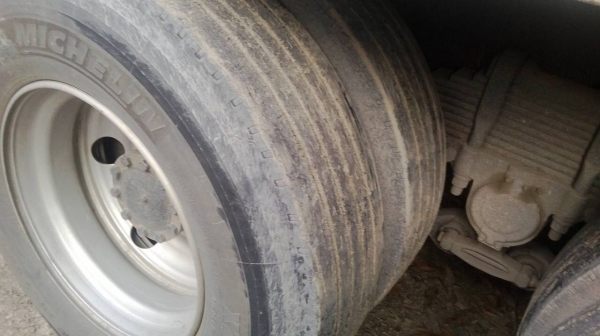 ขายด่วนสิบล้อเพลาเดียว 240แรง ปี56 ช่วงยาว7.20ม. จัดแนนซ์ได้ดอกถูก ขายด่วนสิบล้อเพลาเดียว 240แรง ปี56 ช่วงยาว7.20ม. จัดแนนซ์ได้ดอกถูก