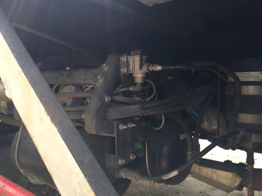 ขายด่วนสิบล้อเพลาเดียว 240แรง ปี56 ช่วงยาว7.20ม. จัดแนนซ์ได้ดอกถูก ขายด่วนสิบล้อเพลาเดียว 240แรง ปี56 ช่วงยาว7.20ม. จัดแนนซ์ได้ดอกถูก