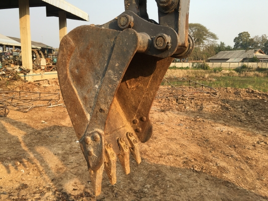 ขายรถแบคโฮ Kobelco sk024 ขายรถแบคโฮ Kobelco sk024