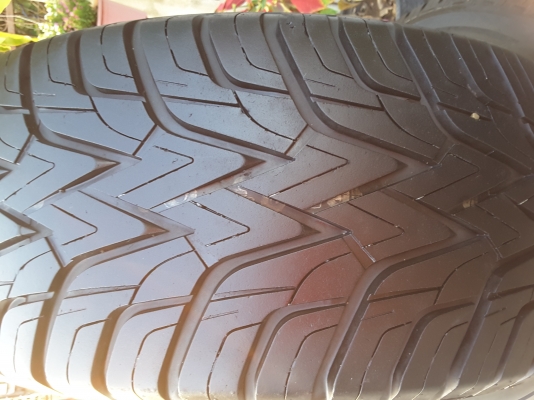 ยาง 265 60 18 ปี 13 ชุดล่ะ 7500