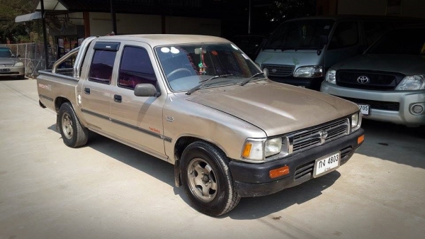 ขาย Toyota ไมตี้x 4ประตู 2533 ราคา 88,000 ฿++++++++ +