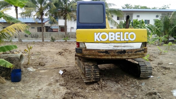 ขาย 450,000 รถแบคโฮ KOBELCO sk 60-3 เครื่องดีปั้มแรงรถสวยพร้อมใช้ 090-772-3710 090-772-3708