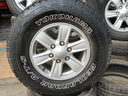 ขายล้อISUZU Hilander 16 ยาง265/70/16  4 ล้อ