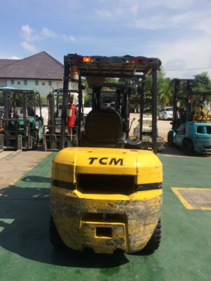 ขายรถ tcm ขนาด 2.5 ตัน รุ่นt3k  ดีเซล  เกียร์ ออโต้ รับประกัน3 เดือน