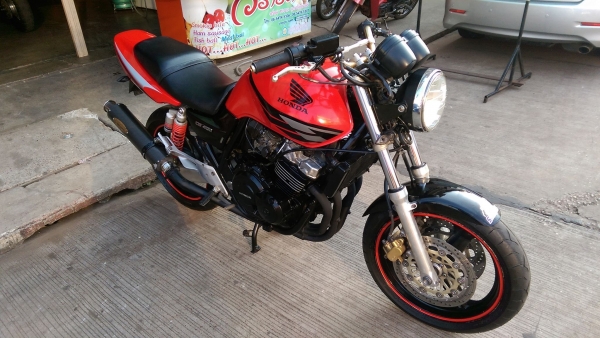 ขายคับ HONDA CB400 เทคนักเรียน สีสวย ท่อแต่ง แฮนด์บาร์ ไฟเลี้ยวแต่ง ยางเต็ม อินวอยส์ สรรพสามิตร ราคา 62500 บาท ส่งได้ทั่วไทยคับ สนใจติดต่อ 081-0578282 FACEBOOK ชาญณรงค์ ป๊อป ชัยอมฤต ไอดีไลน์ POPBIGBIKESAKON คับ สนใจรถสวย ถูก ดี ต้อง POP BIGBIKE SAKONNAKHO