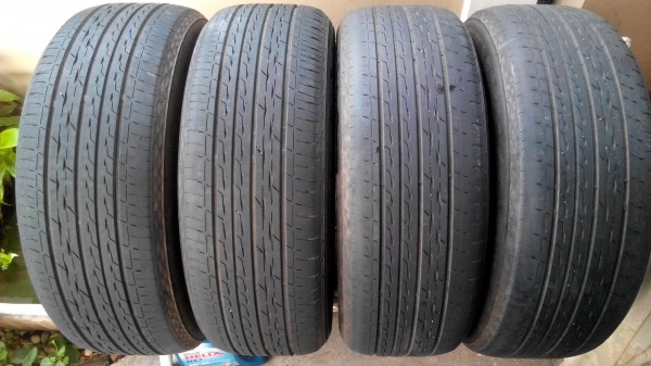 ยาง Bridgestone 215/55 R17 ปี 14