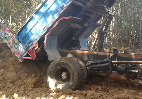 **485,000 บ.ต่อรอง/// 6ล้อดั้มดิน5คิว NISSAN UD DIESEL CMA-150แรง เครื่อง/เกียร์ เดิม 5สปีด Fหน้า-หลัง พ.พาวเวอร์ เบรคลม ดั้ม3.70ม.ยาง8.25/16 สวย พร้อมใช้ **ขาย NISSAN UD 150HP 6ล้อดั้มดิน5คิว สภาพสวย พร้อมใช้งาน เล่มครบ NISSAN UD DIESEL CMA81B FD6-6สูบ 1 **485,000 บ.ต่อรอง/// 6ล้อดั้มดิน5คิว NISSAN UD DIESEL CMA-150แรง เครื่อง/เกียร์ เดิม 5สปีด Fหน้า-หลัง พ.พาวเวอร์ เบรคลม ดั้ม3.70ม.ยาง8.25/16 สวย พร้อมใช้ **ขาย NISSAN UD 150HP 6ล้อดั้มดิน5คิว สภาพสวย พร้อมใช้งาน เล่มครบ NISSAN UD DIESEL CMA81B FD6-6สูบ 1