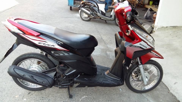 Click i ปี 53 สีแดง ดำ รถสวยมาก เครื่องเดิม แน่นๆ มีเล่ม เอกสารครบ ไม่ผิดหวังแน่นอน โทร. 02-9165022,099-0812001