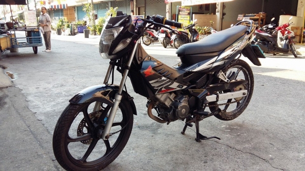 Sonic ปี 47 สตาร์ทเท้า กุญแจสองชั้น เครื่องเดิม มีเล่ม เอกสารพร้อมโทร. 02-9165022,099-0812001