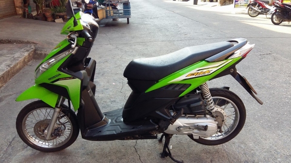 Click i ปี 52 รถบ้าน เครื่องดี เดิมๆ มีเล่ม เอกสารครบ ทดลองขับได้ทุกวัน โทร. 02-9165022,099-0812001