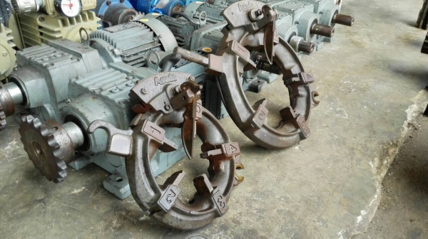 Sell> ** 125,000- ** ขายเครื่องต๊าปเกลียวแป๊ปเหล็ก ASADA Japan No.6 ต๊าปได้ตั้งแต่ 2"-6" นิ้ว ตัวใหญ่สุด หายาก สภาพสวย เก่าเก็บ อุปกรณ์