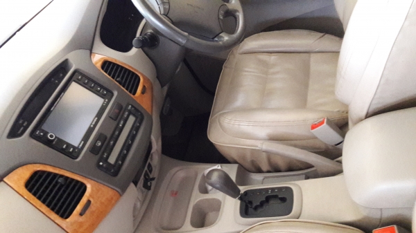 TOYOTA INNOVA ปี 2013  ตัวท๊อบ รถคุณครู ใช้น้อยมาก ห้าหมื่นกว่าโล