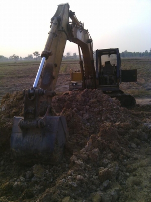 ขายแบคโฮ โกเบ120 มารค์ 2  สนใจโทร 0844966119,0935761158,0808255385