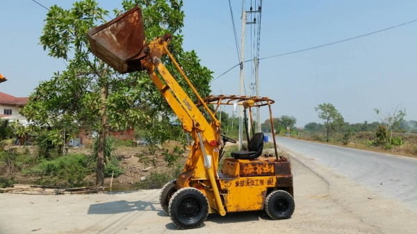 ขายด่วนรถยกTCM-SG10N3ยก-ตัก1.ตันยกสูง3เมตรรถนอกนำเข้ายังไม่เคยใช้งานในเมืองไทยเลย=รุ่นใหม่ขายถูกๆ