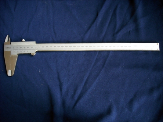 เวอร์เนีย MITUTOYO ขนาด 12 นิ้ว RANGE 0-300 mm เวอร์เนีย MITUTOYO ขนาด 12 นิ้ว RANGE 0-300 mm