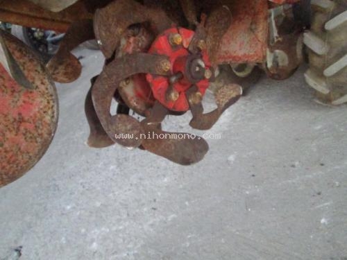 รถพรวนดินเดินตาม ISEKI KC400F รหัสสินค้า : 80802258 Line ID: nihonmono www.nihonmono.com รถพรวนดินเดินตาม ISEKI KC400F รหัสสินค้า : 80802258 Line ID: nihonmono www.nihonmono.com