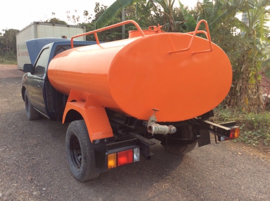 .รถกระบะNISSAN บรรทุกน้ำ 200ลิตร ปี2001 เครื่อง 2700 พวงมาลัยพาว์เวอร์ ขาย 155,000 บาท ศุภากร 081-1903107, 081-4252943