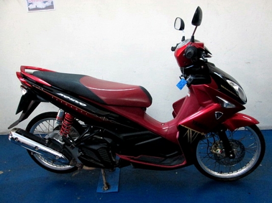 NOUVO Eliganc 135 cc. สีดำแดง สวยโดดเด่นเห็นไกล รถบ้านรักษาดี เครื่องดี สีสวย ล้อ DID โช๊ค YSS แท้ ฟรีโอนจัดไป 21900