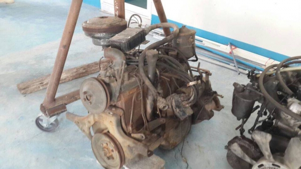 เครื่องยนต์ด็อชย์ M 37 มีไดสตาร์ทครบ 2 เครื่อง ขายทำอะไหล่ เครื่องยนต์ด็อชย์ M 37 มีไดสตาร์ทครบ 2 เครื่อง ขายทำอะไหล่