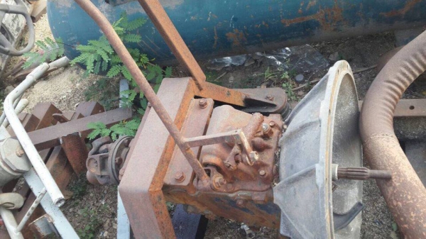 เครื่องยนต์ด็อชย์ M 37 มีไดสตาร์ทครบ 2 เครื่อง ขายทำอะไหล่ เครื่องยนต์ด็อชย์ M 37 มีไดสตาร์ทครบ 2 เครื่อง ขายทำอะไหล่