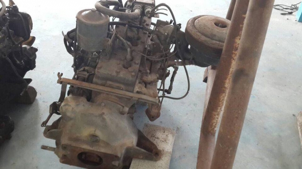 เครื่องยนต์ด็อชย์ M 37 มีไดสตาร์ทครบ 2 เครื่อง ขายทำอะไหล่ เครื่องยนต์ด็อชย์ M 37 มีไดสตาร์ทครบ 2 เครื่อง ขายทำอะไหล่