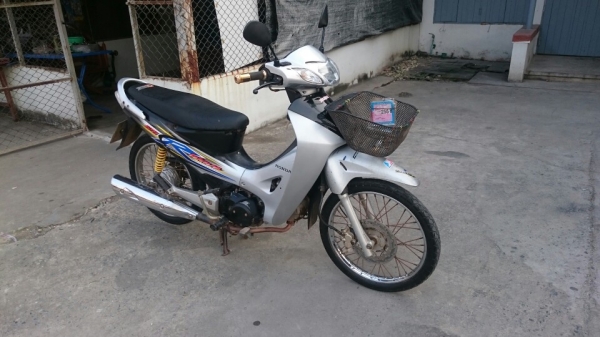 wave 125R ปี49 พร้อมใช้งาน
