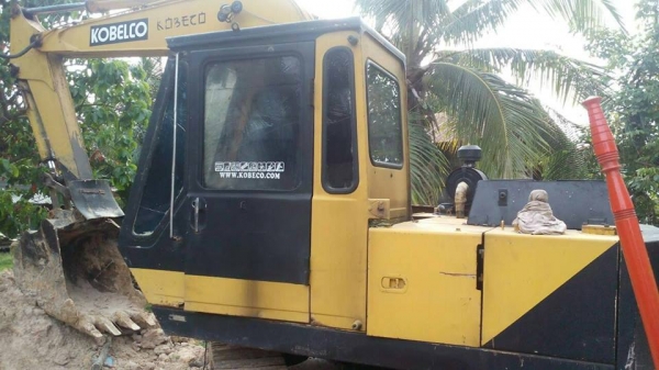 แบคโฮ KOBELCO K903A (PC60) สภาพดี บอดี้เดิมๆ เอกสารอินวอย **ขาย KOBELCO K903A แบคโฮขนาดเทียบเท่าPC60 สภาพดี ราคาเบา เอกสารอินวอย HYD.EXCAVATOR KOBELCO K903A (ซีเรียล)S/N.K-3xxx (PC60) เครื่องเดิม ISUZU 4BB1 ฝาขาว 4สูบ ปั้มเดิม เครื่อ