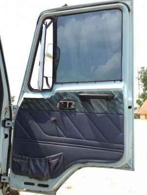 รถอีซูซุ 6 ล้อดั้ม  160 แรงม้า  ปี 33.   สนใจติดต่อ  081 - 6079515