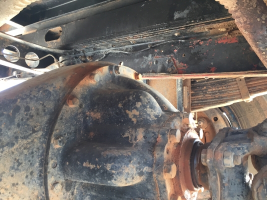 รถอีซูซุ 6 ล้อดั้ม  160 แรงม้า  ปี 33.   สนใจติดต่อ  081 - 6079515