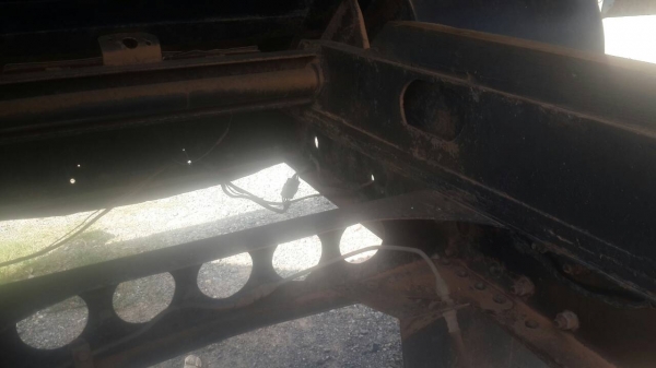 รถอีซูซุ 6 ล้อดั้ม  160 แรงม้า  ปี 33.   สนใจติดต่อ  081 - 6079515