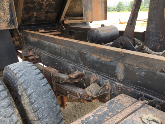 รถอีซูซุ 6 ล้อดั้ม  160 แรงม้า  ปี 33.   สนใจติดต่อ  081 - 6079515