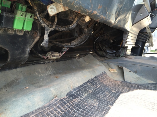 รถอีซูซุ 6 ล้อดั้ม  160 แรงม้า  ปี 33.   สนใจติดต่อ  081 - 6079515