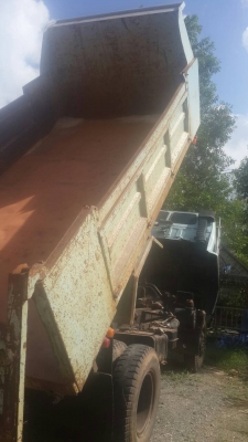 รถอีซูซุ 6 ล้อดั้ม  160 แรงม้า  ปี 33.   สนใจติดต่อ  081 - 6079515