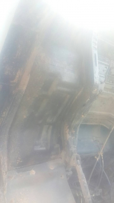 รถอีซูซุ 6 ล้อดั้ม  160 แรงม้า  ปี 33.   สนใจติดต่อ  081 - 6079515