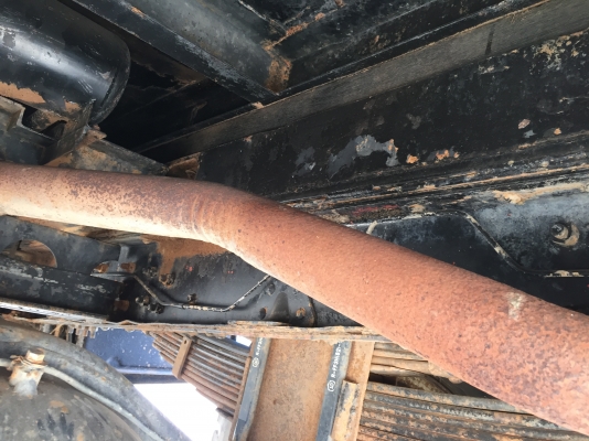 รถอีซูซุ 6 ล้อดั้ม  160 แรงม้า  ปี 33.   สนใจติดต่อ  081 - 6079515