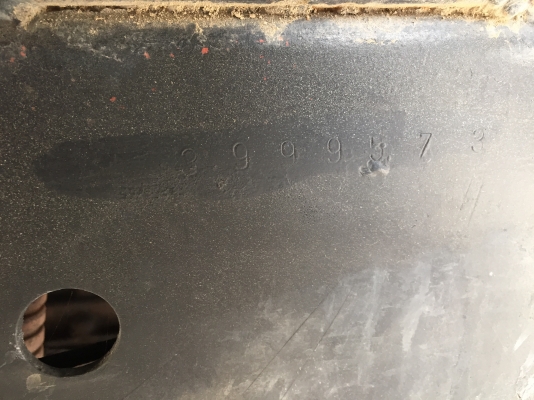 รถอีซูซุ 6 ล้อดั้ม  160 แรงม้า  ปี 33.   สนใจติดต่อ  081 - 6079515