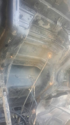 รถอีซูซุ 6 ล้อดั้ม  160 แรงม้า  ปี 33.   สนใจติดต่อ  081 - 6079515