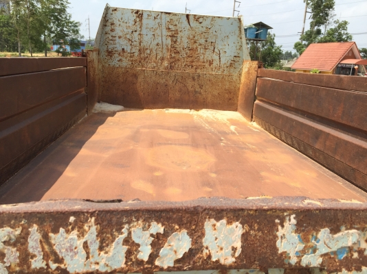 รถอีซูซุ 6 ล้อดั้ม  160 แรงม้า  ปี 33.   สนใจติดต่อ  081 - 6079515