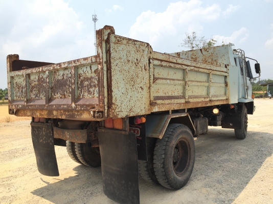 รถอีซูซุ 6 ล้อดั้ม  160 แรงม้า  ปี 33.   สนใจติดต่อ  081 - 6079515