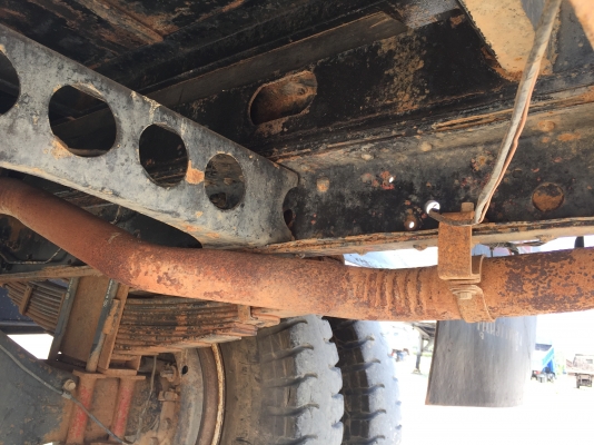 รถอีซูซุ 6 ล้อดั้ม  160 แรงม้า  ปี 33.   สนใจติดต่อ  081 - 6079515