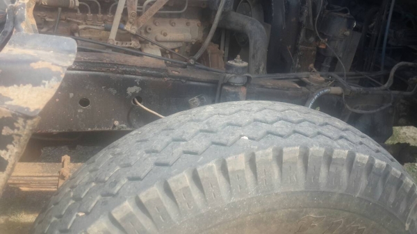 รถอีซูซุ 6 ล้อดั้ม  160 แรงม้า  ปี 33.   สนใจติดต่อ  081 - 6079515