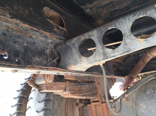 รถอีซูซุ 6 ล้อดั้ม  160 แรงม้า  ปี 33.   สนใจติดต่อ  081 - 6079515