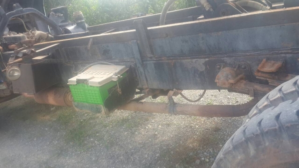 รถอีซูซุ 6 ล้อดั้ม  160 แรงม้า  ปี 33.   สนใจติดต่อ  081 - 6079515