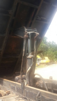 รถอีซูซุ 6 ล้อดั้ม  160 แรงม้า  ปี 33.   สนใจติดต่อ  081 - 6079515