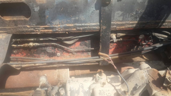 รถอีซูซุ 6 ล้อดั้ม  160 แรงม้า  ปี 33.   สนใจติดต่อ  081 - 6079515