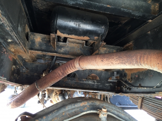 รถอีซูซุ 6 ล้อดั้ม  160 แรงม้า  ปี 33.   สนใจติดต่อ  081 - 6079515