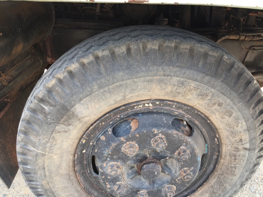 รถอีซูซุ 6 ล้อดั้ม  160 แรงม้า  ปี 33.   สนใจติดต่อ  081 - 6079515